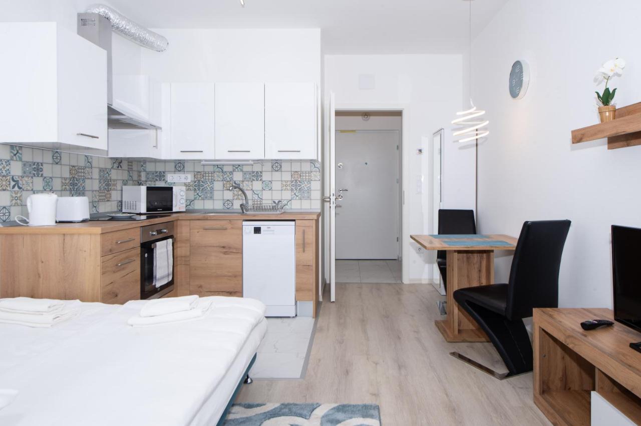 Waterfront City Apartments By Urbanrent 부다페스트 외부 사진